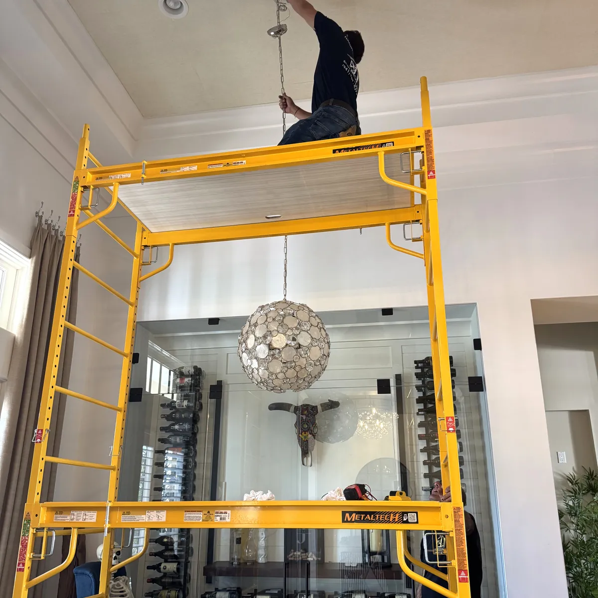 Light Fixture & Chandelier Installation project 9
